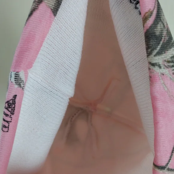 Realtree Woman's Ski Cap Pink Cammo - Picture 3 of 8